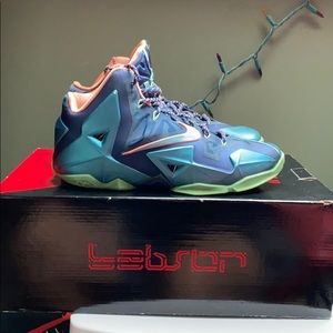 Lebron 11 Akron VS Miami